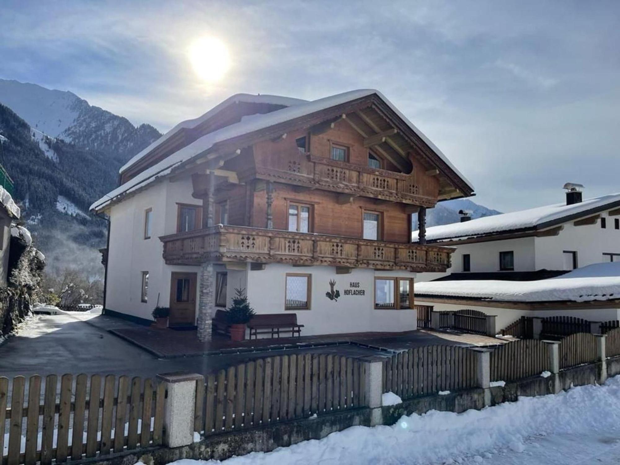 Apartment In Mayrhofen With A Balcony Ngoại thất bức ảnh