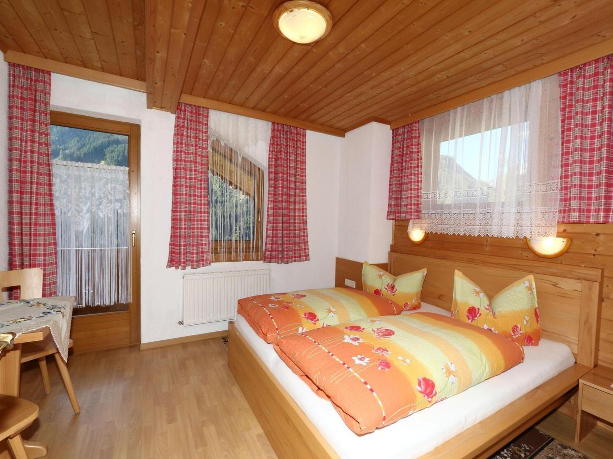 Apartment In Mayrhofen With A Balcony Ngoại thất bức ảnh