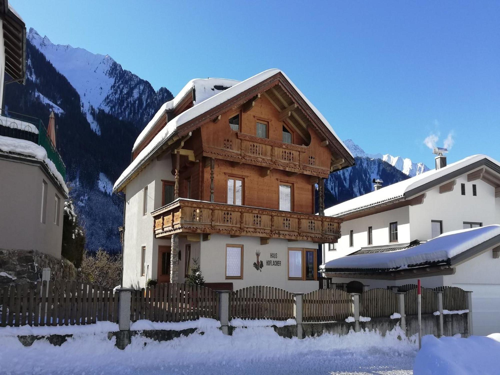 Apartment In Mayrhofen With A Balcony Ngoại thất bức ảnh